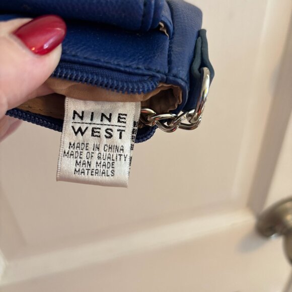 Nine West Crossbody - Picture 4 of 6